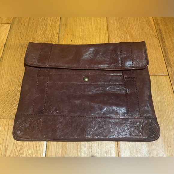 FOSSIL Brown Distressed Leather iPad Carrier - 10.5" x 8" - Picture 2 of 5